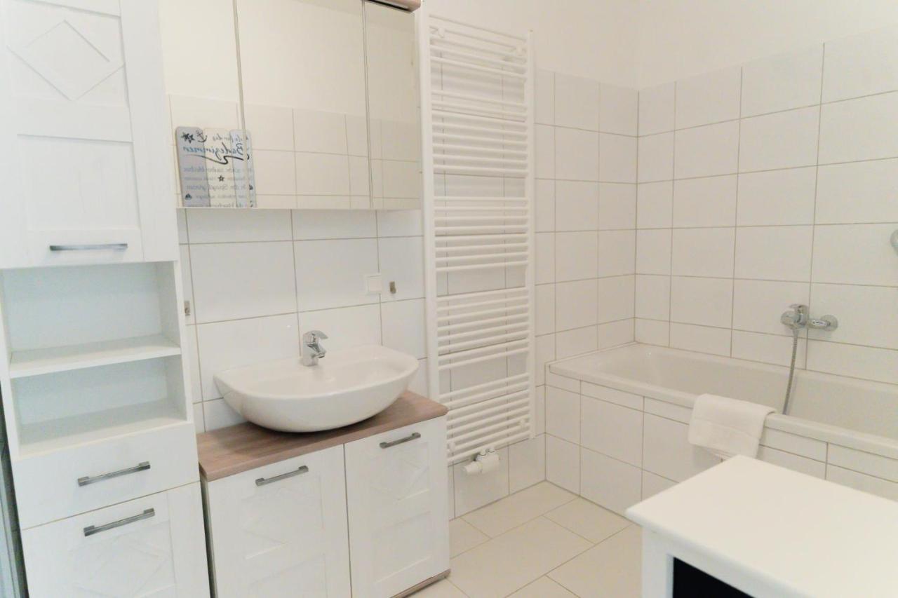 Apartment Falamingo Velden Velden am Woerthersee Exterior photo
