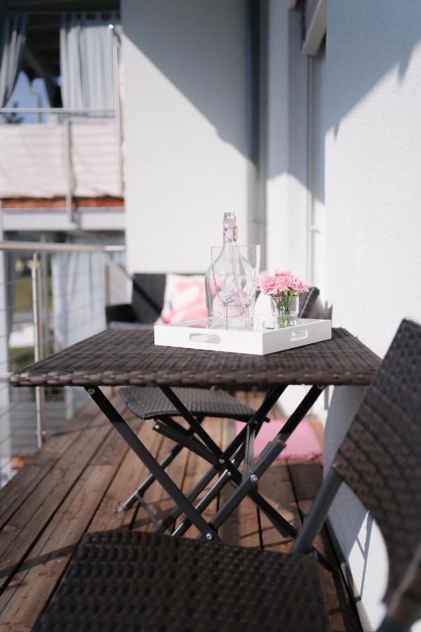 Apartment Falamingo Velden Velden am Woerthersee Exterior photo